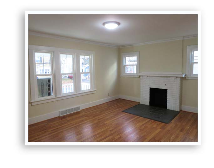 84 Salisbury_fireplace living room