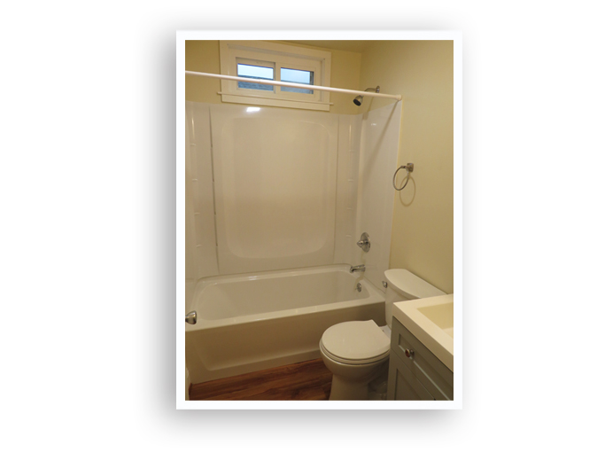 253 Garfield_bathroom